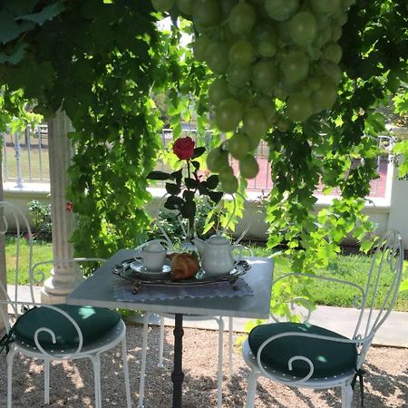B&B Virginia Monte San Biagio Buitenkant foto